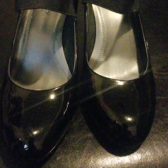 Heels - Picture 5 of 5